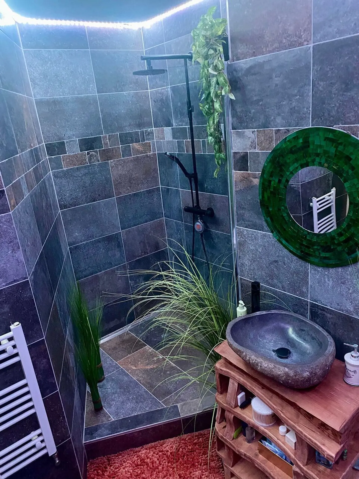 Appartement ensoleillé avec vue - Photo 11 sur 13