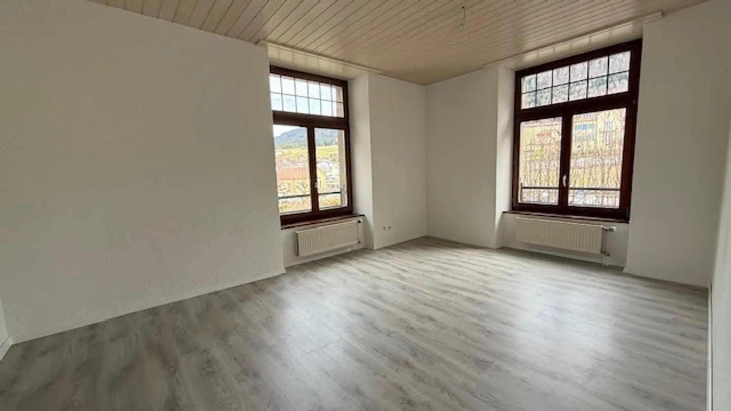 Renovierte Wohnung in einem historischen Gebäude des Dorfes - Foto 3 von 6