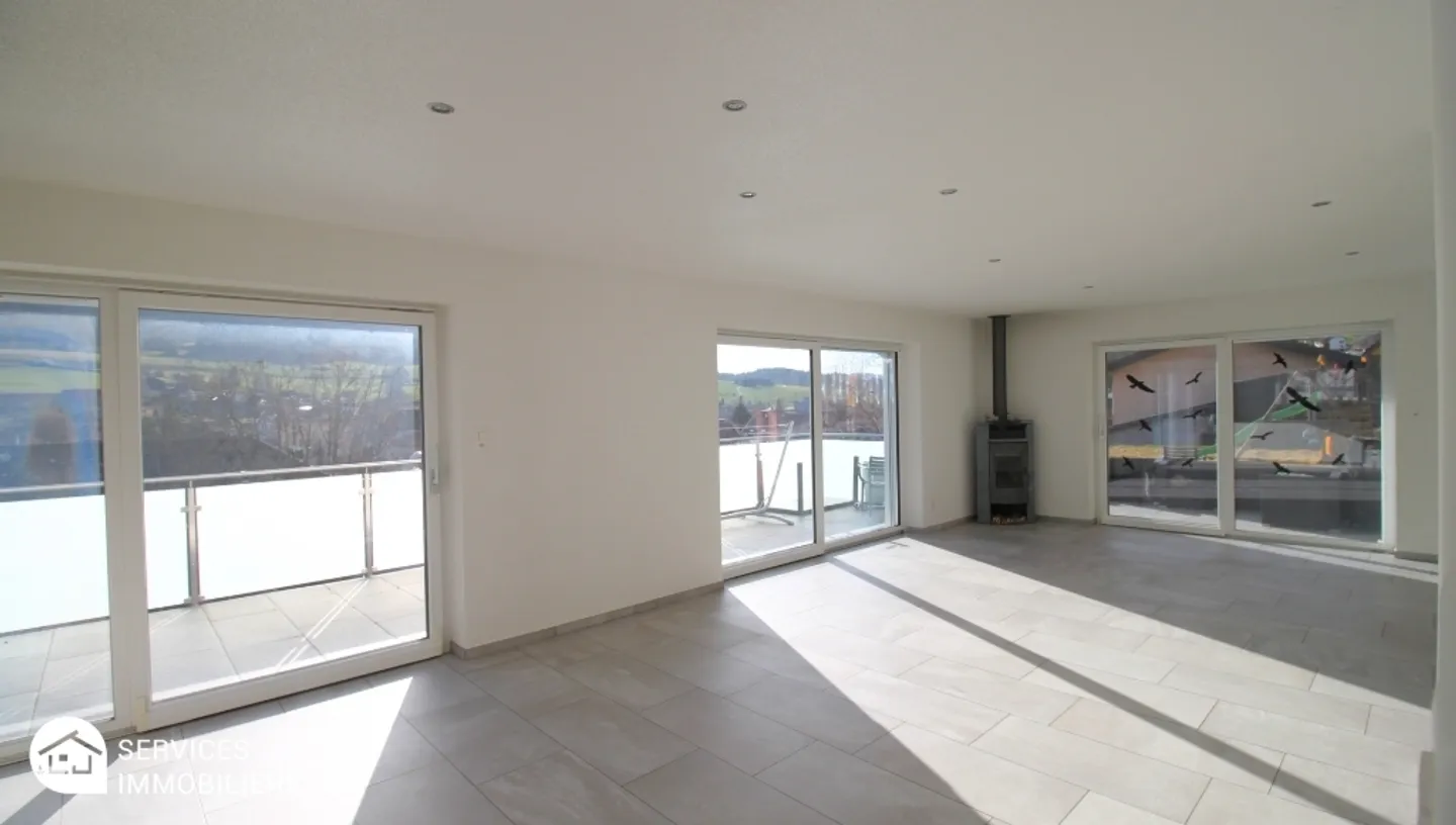 Villa architettonica moderna con vista libera sulla valle - Foto 9 di 13