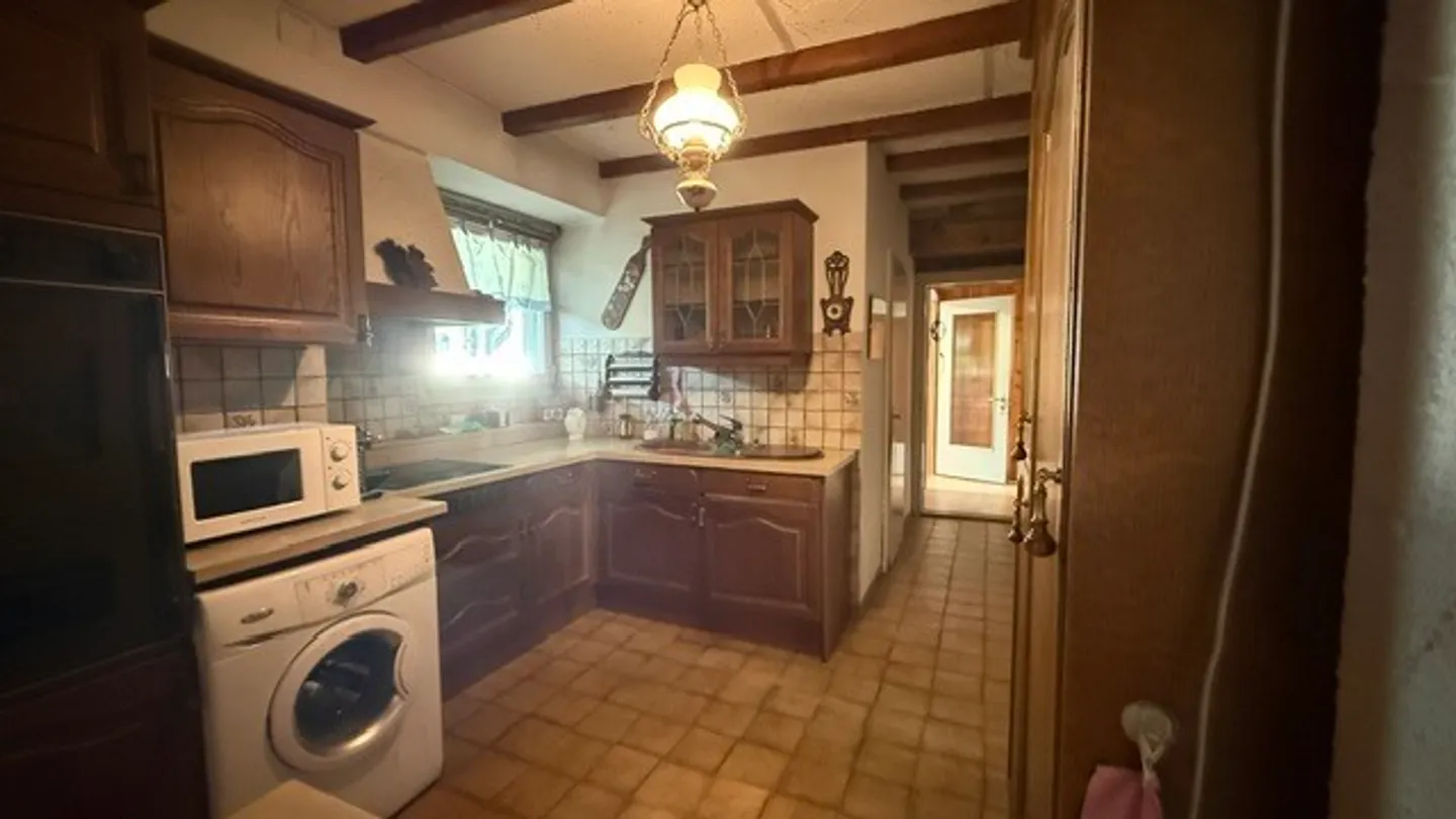 Maison 2 logements à rénover - Beau potentiel au coeur du village - Photo 9 sur 13