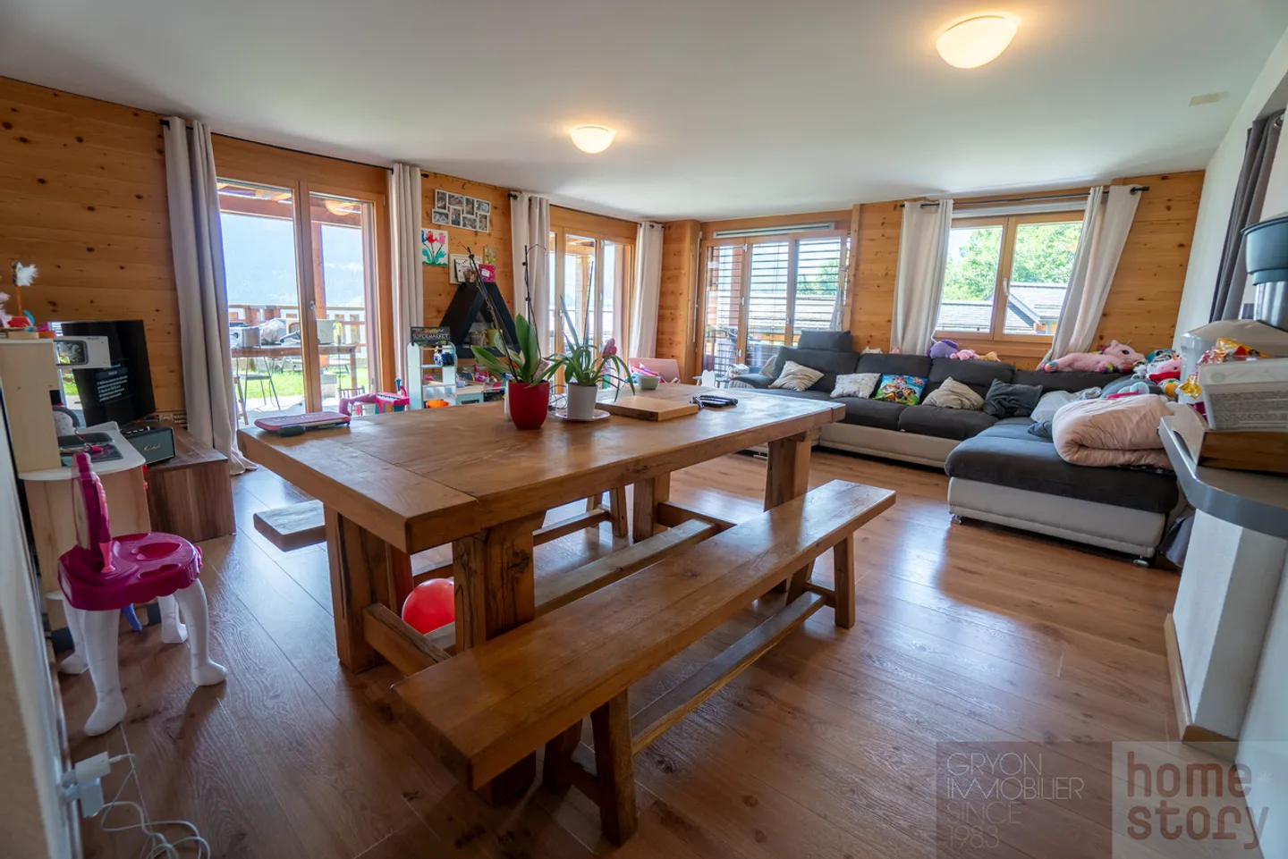 Appartamento luminoso di 3,5 locali con spazio esterno e vista a Barboleuse - Foto 1 di 13