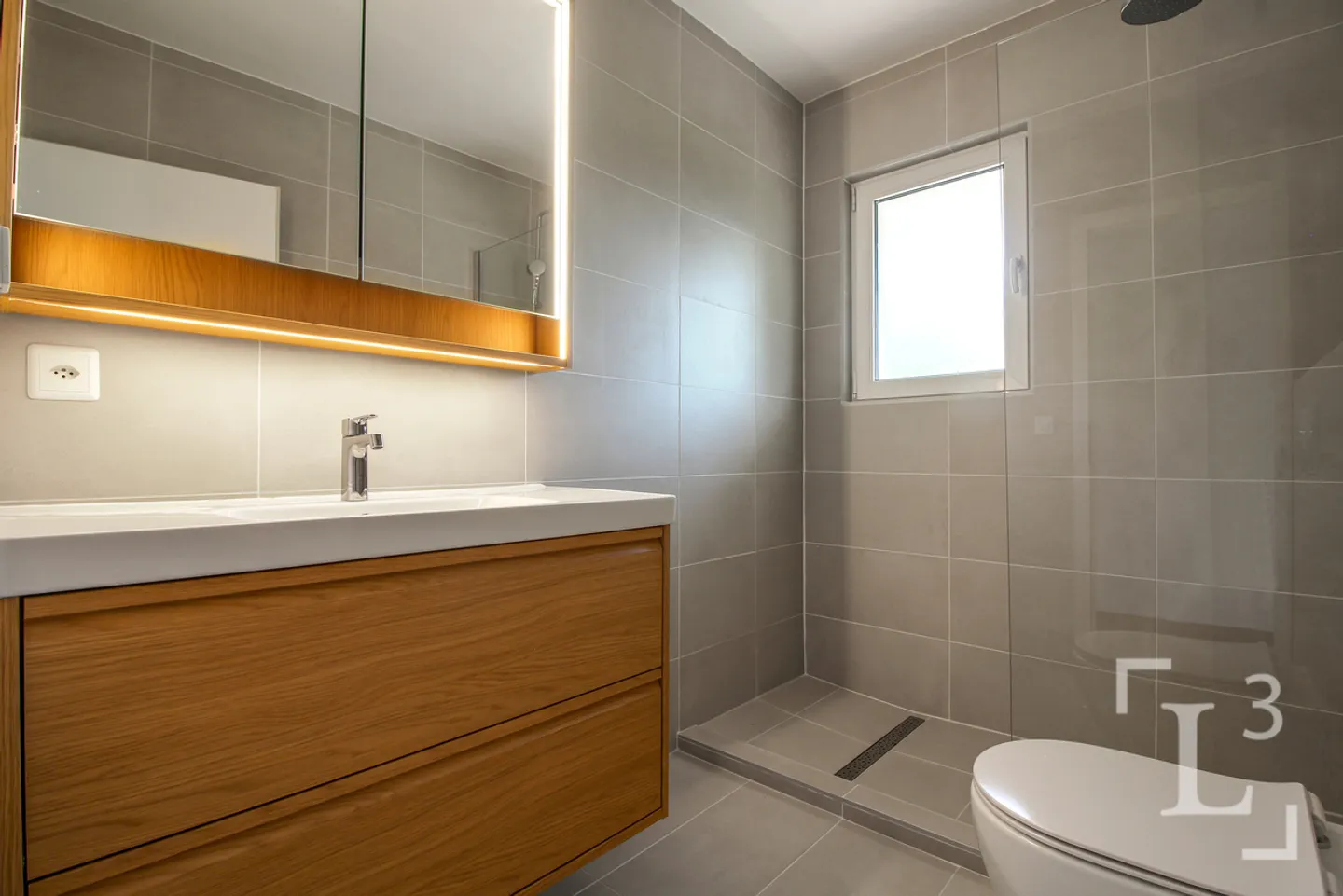 Villa individuelle avec jardin proche du centre-ville - Foto 12 di 13