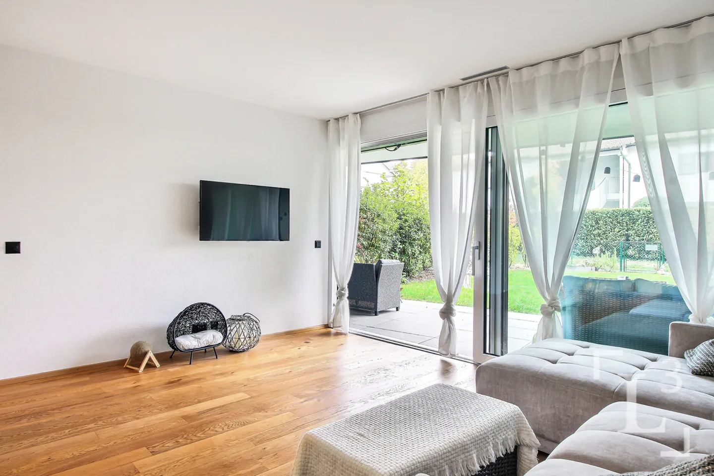 Minergie! Appartement de 2.5 pièces avec jardin privatif - Foto 5 di 13