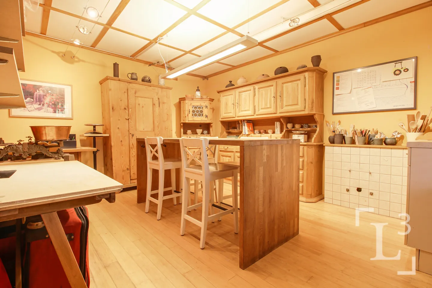 Village house with garden to renovate (mixed use!) - Photo 9 of 13