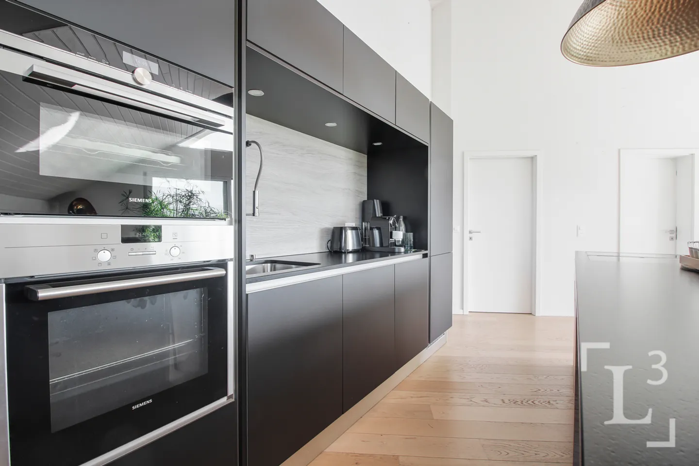 City center! Luxury 3.5 room penthouse with balcony - Photo 8 of 13