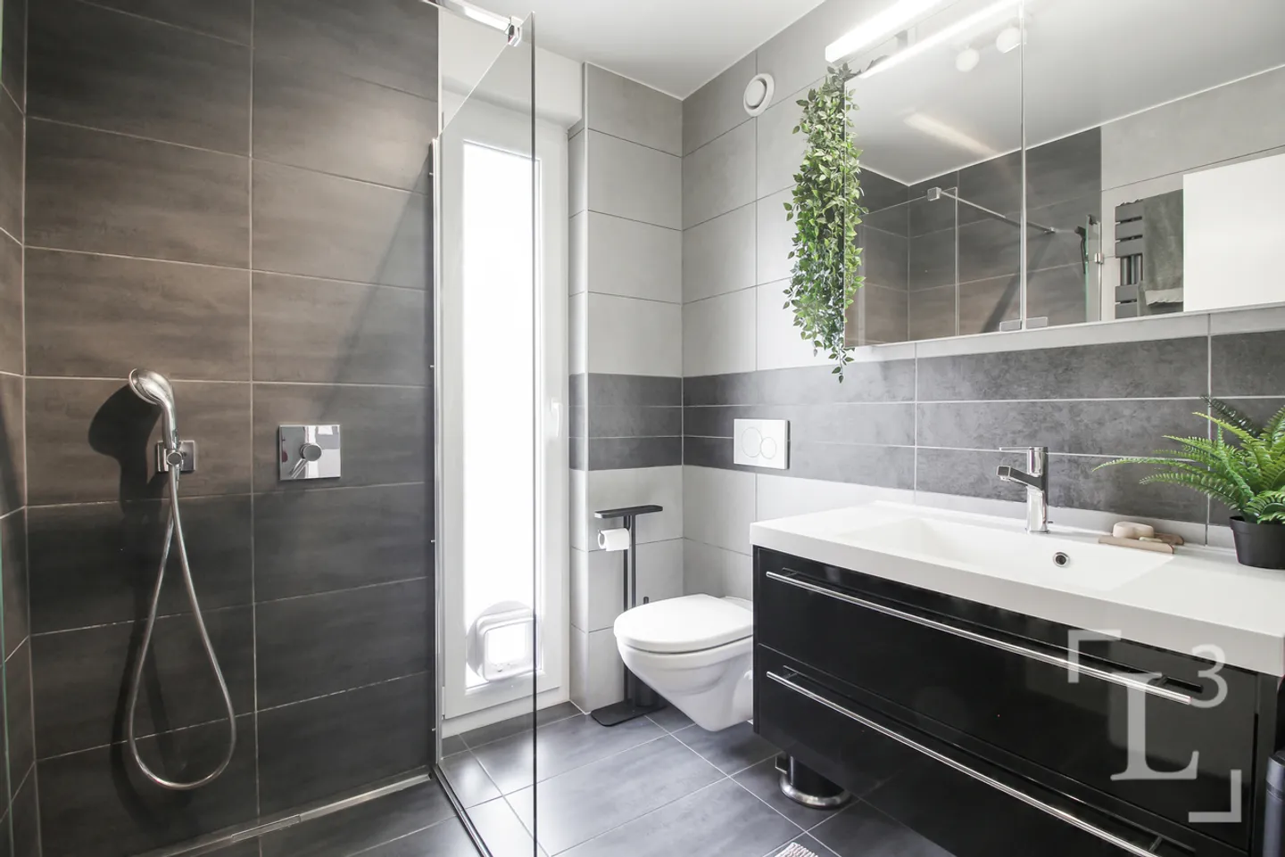 Stehend! 4.5-Zimmer-Wohnung mit privatem Garten - Foto 11 von 13