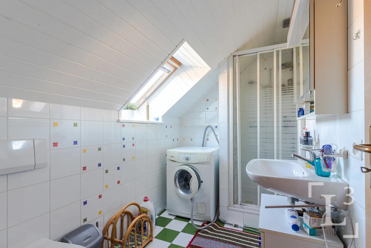 Attique familial de 5,5 pièces avec balcons - Photo 9 sur 13