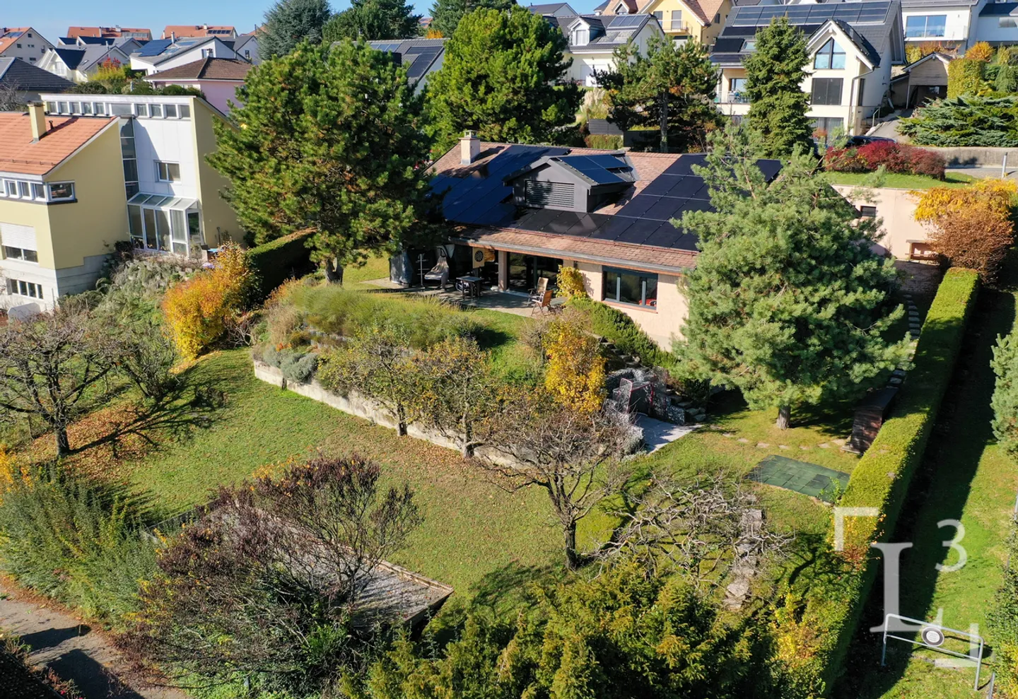 Vue panoramique lac! Spacieuse villa individuelle - Photo 1 sur 13