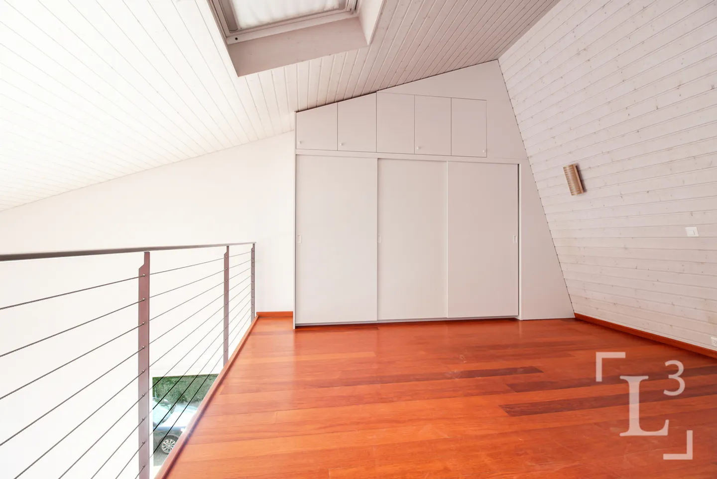 Individual villa with unobstructed view of the lake - Photo 10 of 13