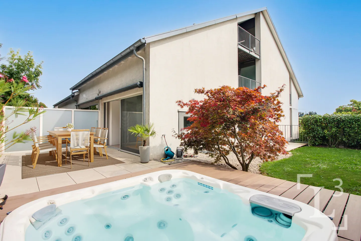 Contemporary gabled house with garden and view of the Alps - Photo 1 of 13