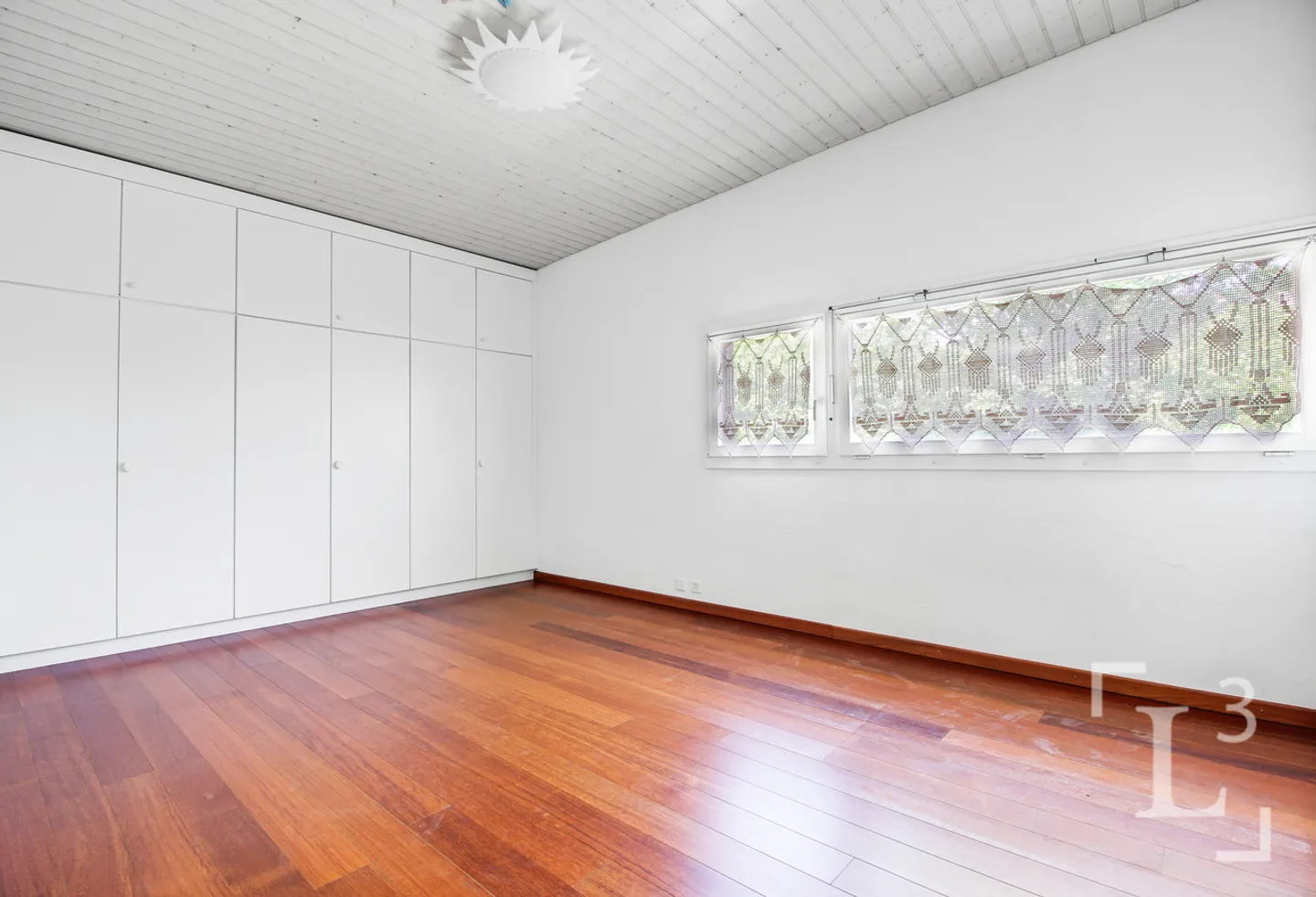 Geräumige Villa mit Seeblick - Foto 9 von 13