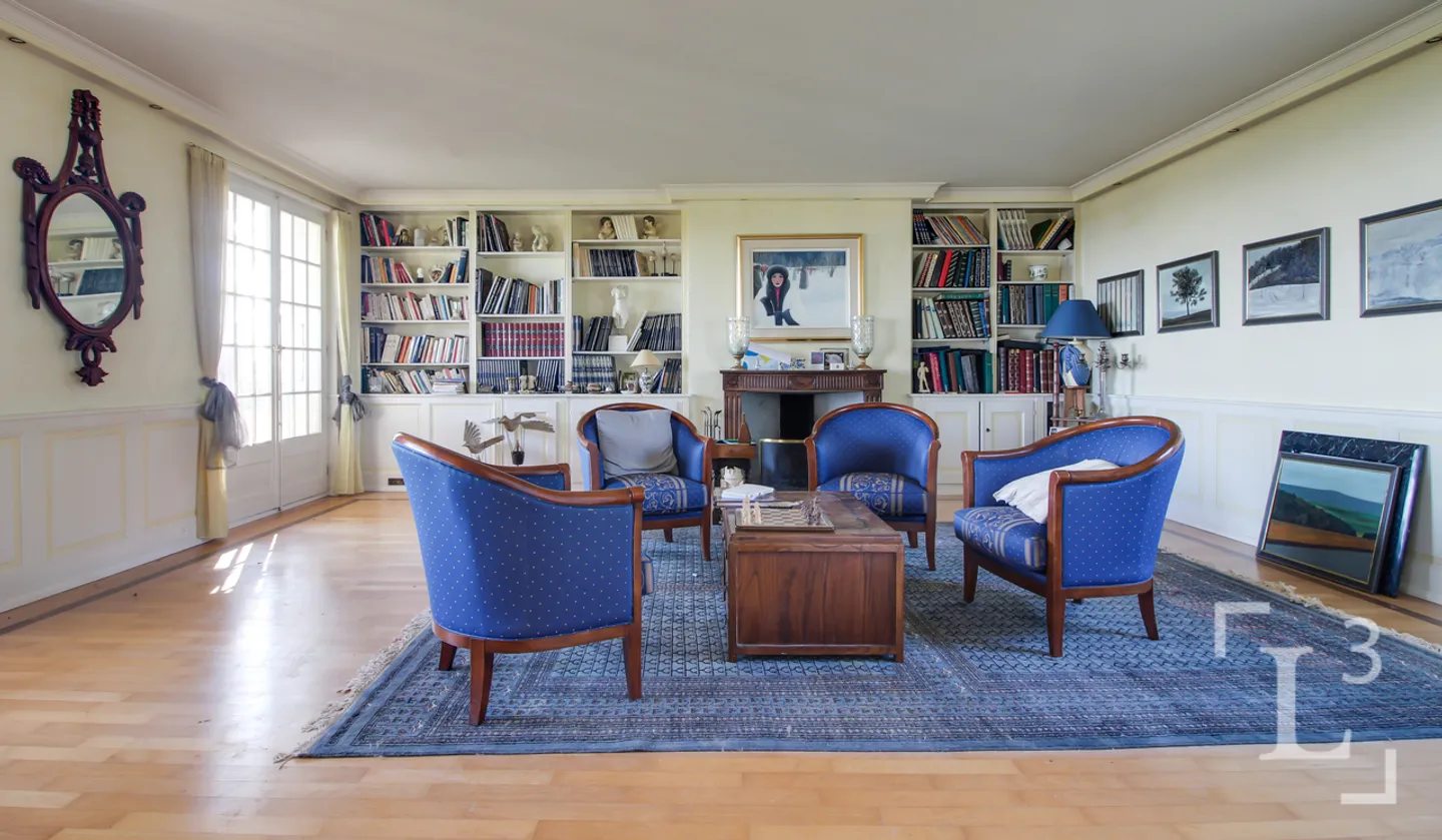 Proprietà caratteristica con ampio giardino e vista sul lago - Foto 5 di 13