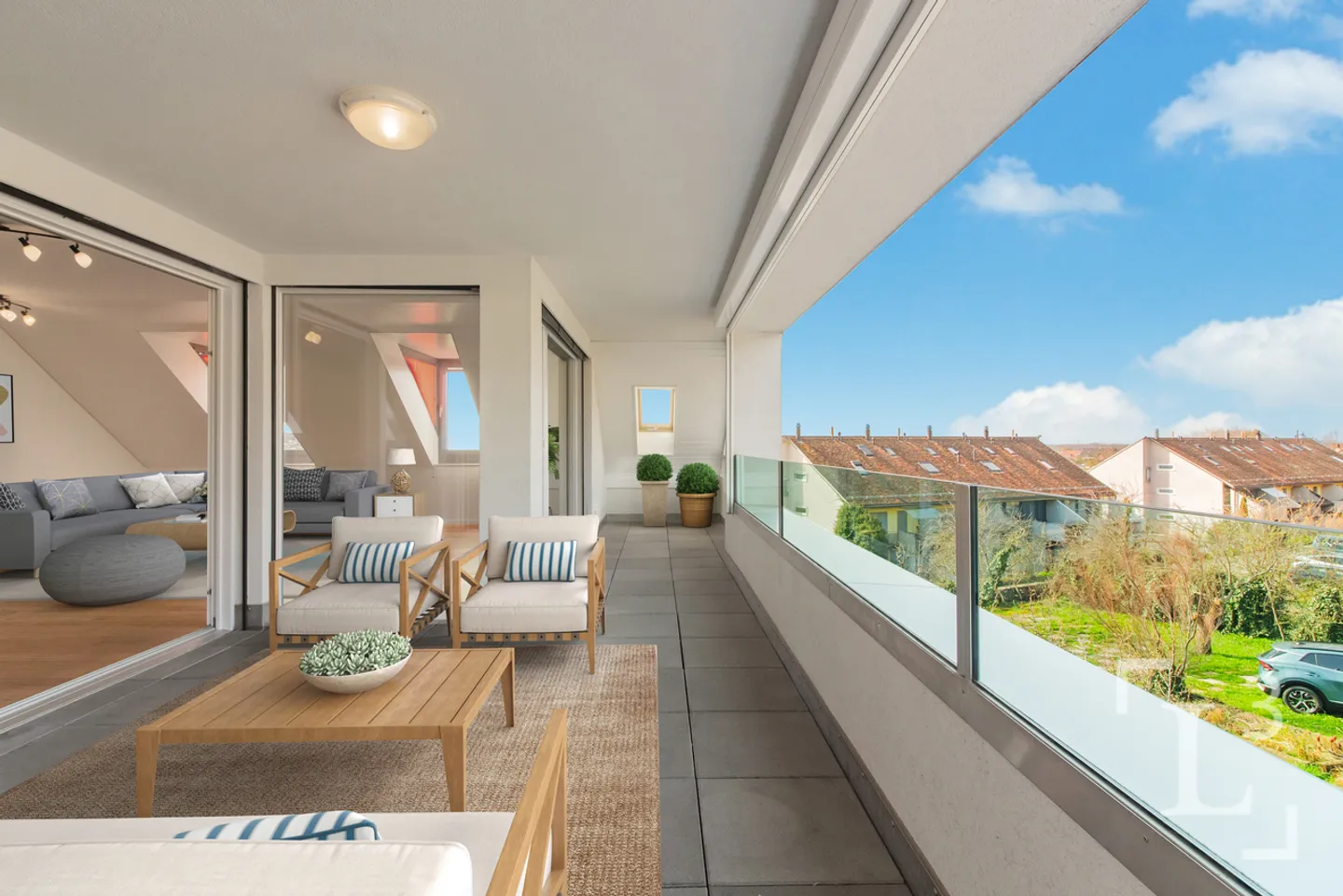 Duplex en attique avec grand balcon et vue lac - Foto 2 von 13