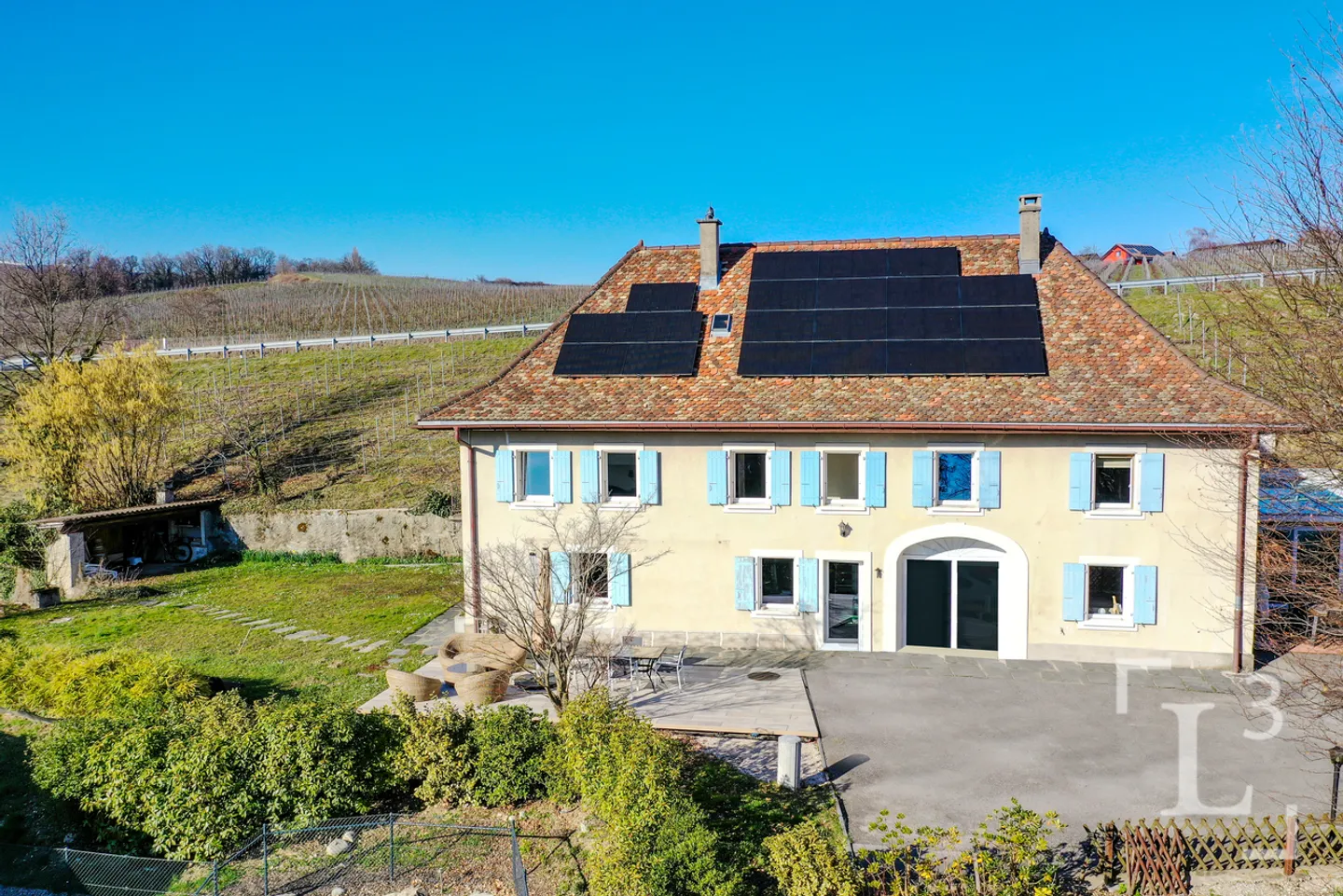 Coup de coeur! Propriété de charme avec vue dégagée - Photo 2 sur 13