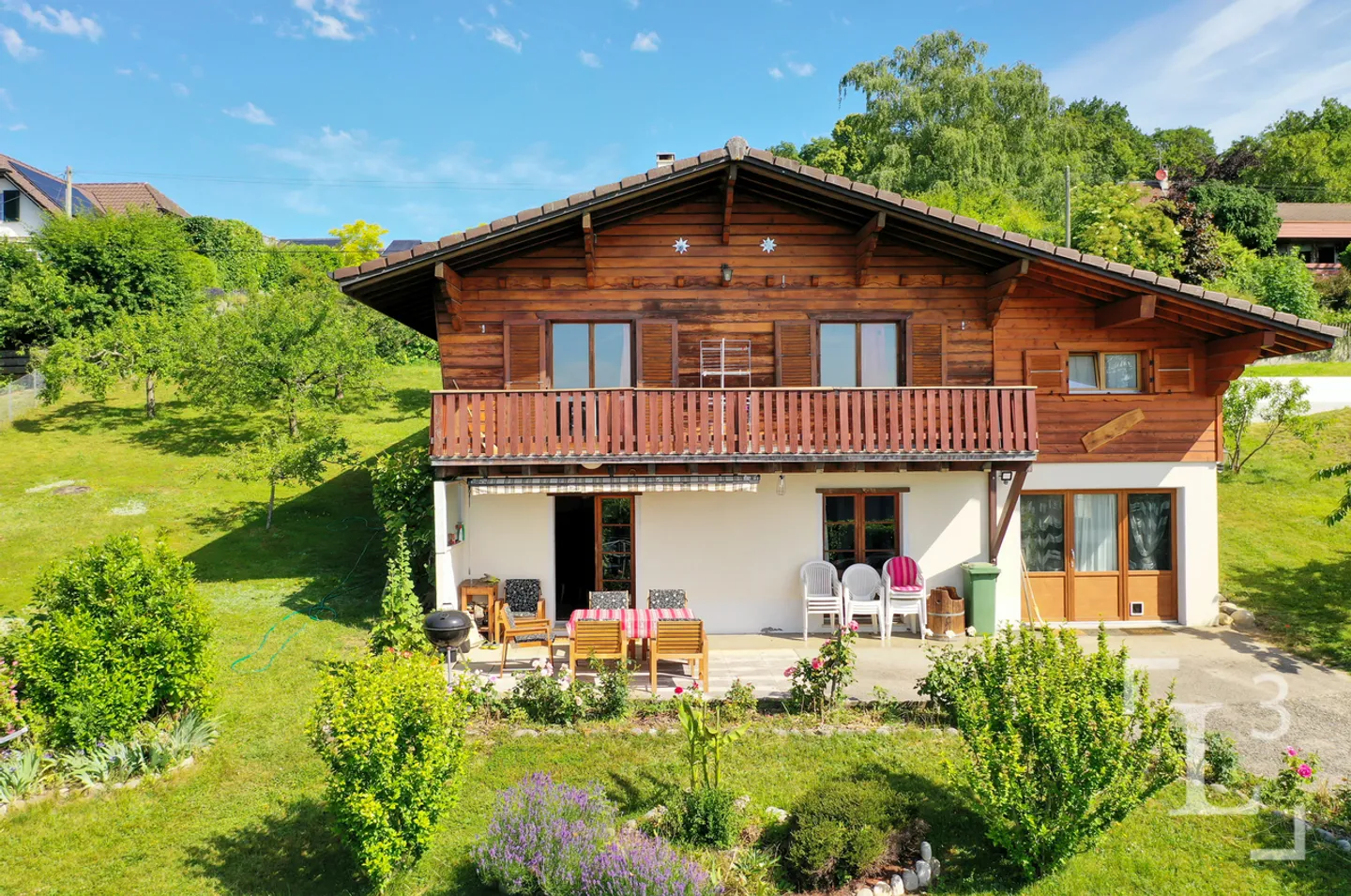 Like an eagle's nest! House to renovate with landscaped garden and lake view - Photo 7 of 13