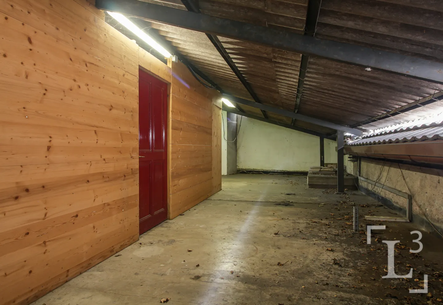 Mixed-use building with commercial space and apartments - Photo 13 of 13