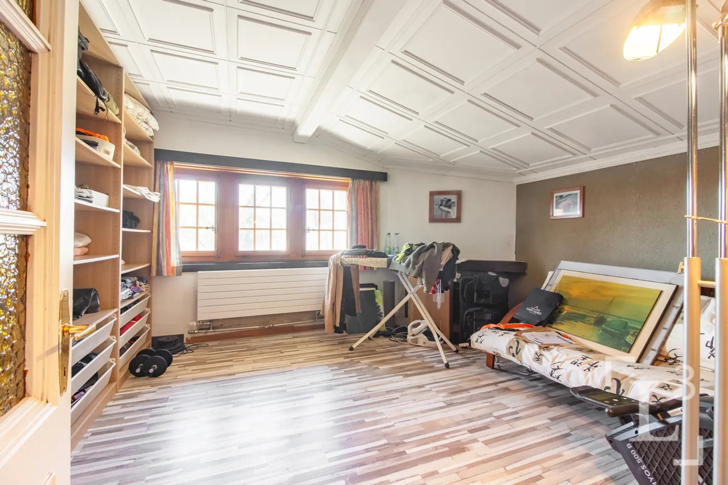 Herzstück! Geräumige Villa mit Garten und freiem Blick - Foto 11 von 13