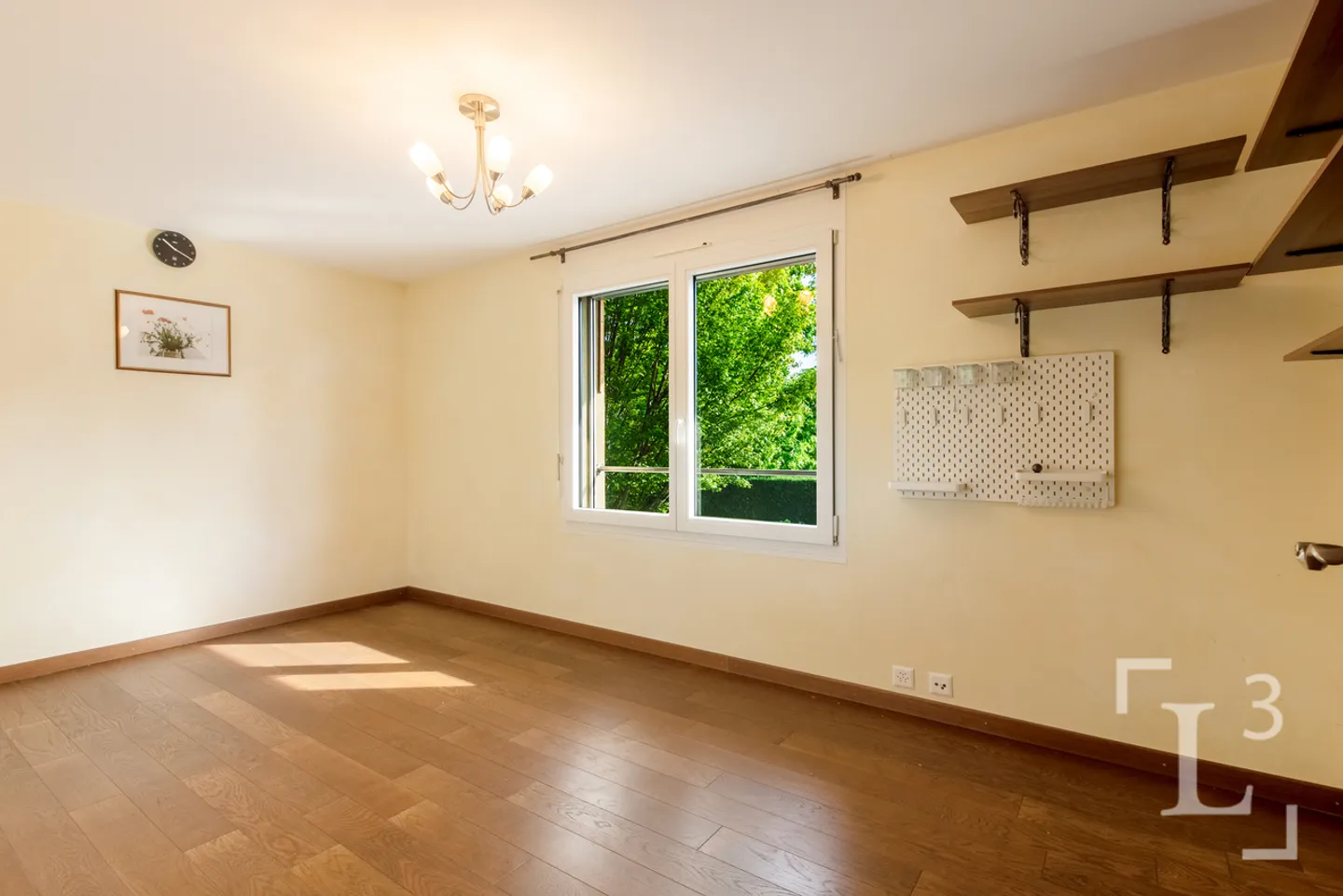 MINERGIE Villa with Garden - Photo 9 of 13