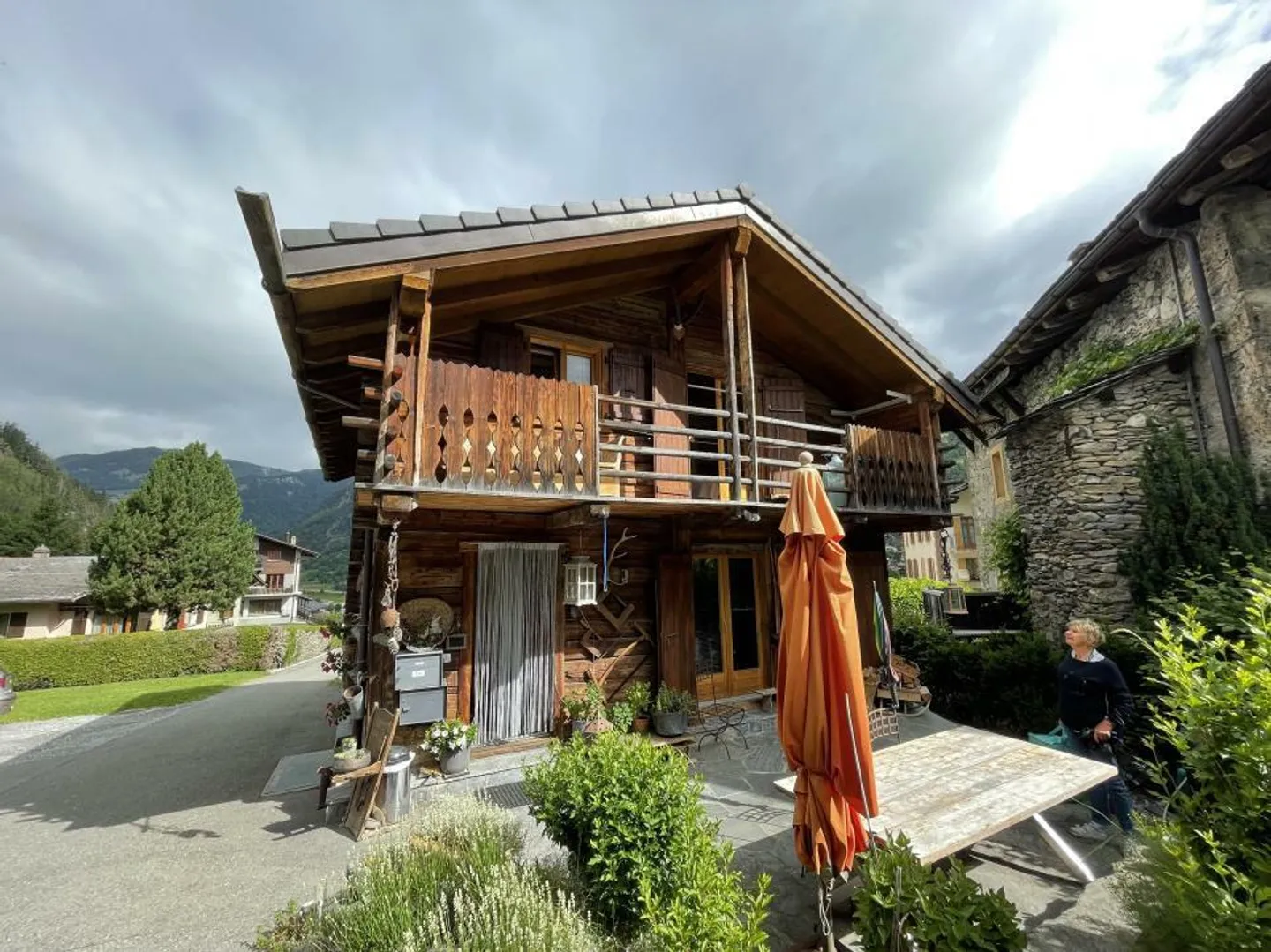 Grange rénovée - appartement indépendant, jardin et parking - Photo 2 sur 10