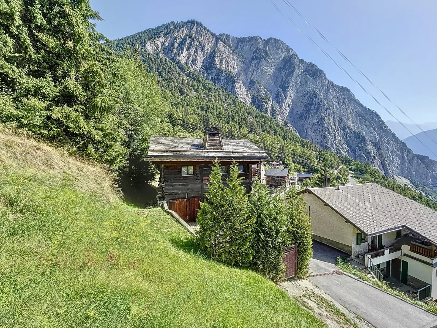 Außergewöhnliche alpine Residenz - Authentizität und Familienkomfort - Foto 3 von 13