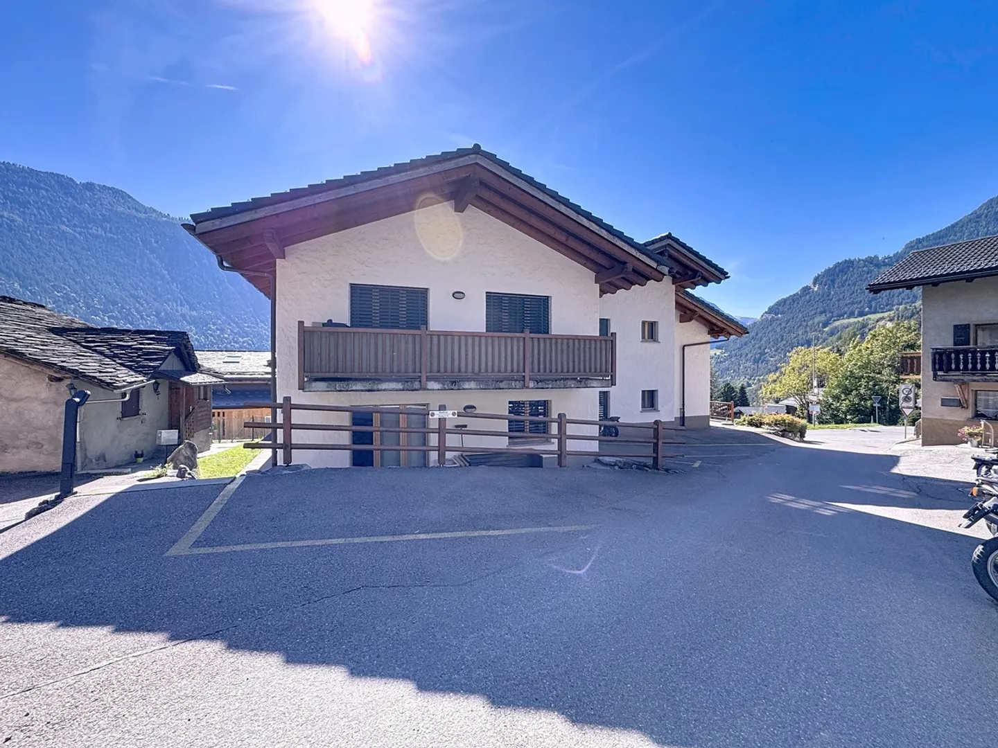 Möbliertes Studio mit Terrasse - Foto 7 von 8