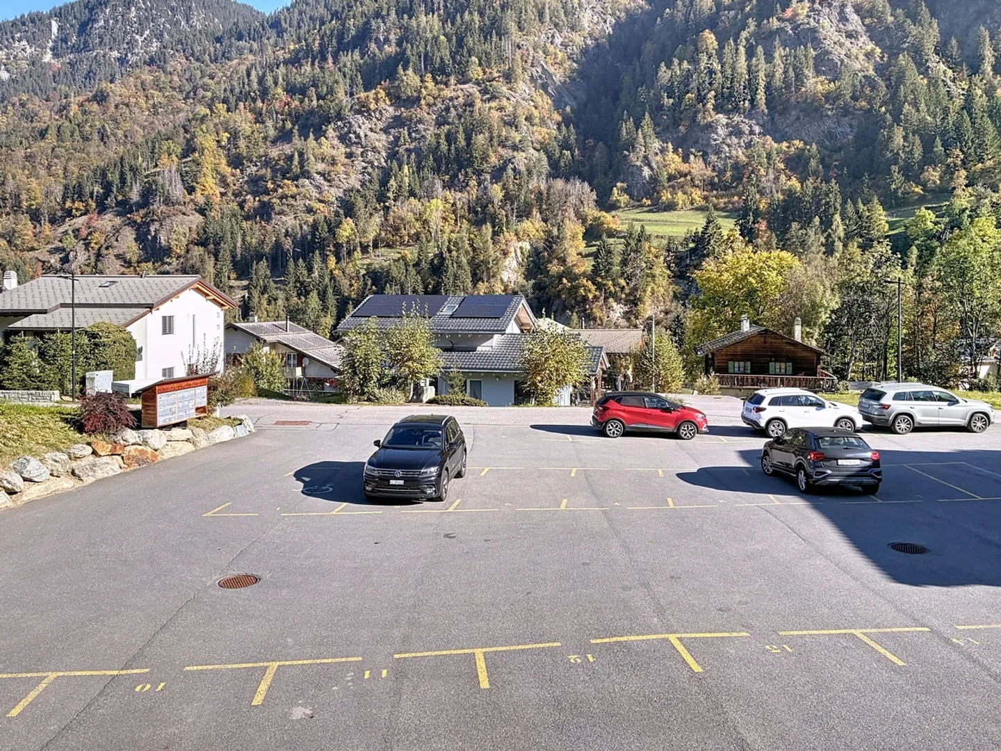 Outdoor parking space - simple, practical and available immediately - Photo 6 of 6