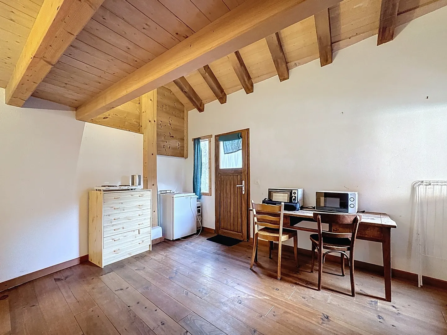 Cozy small studio in Sarreyer - Photo 2 of 5