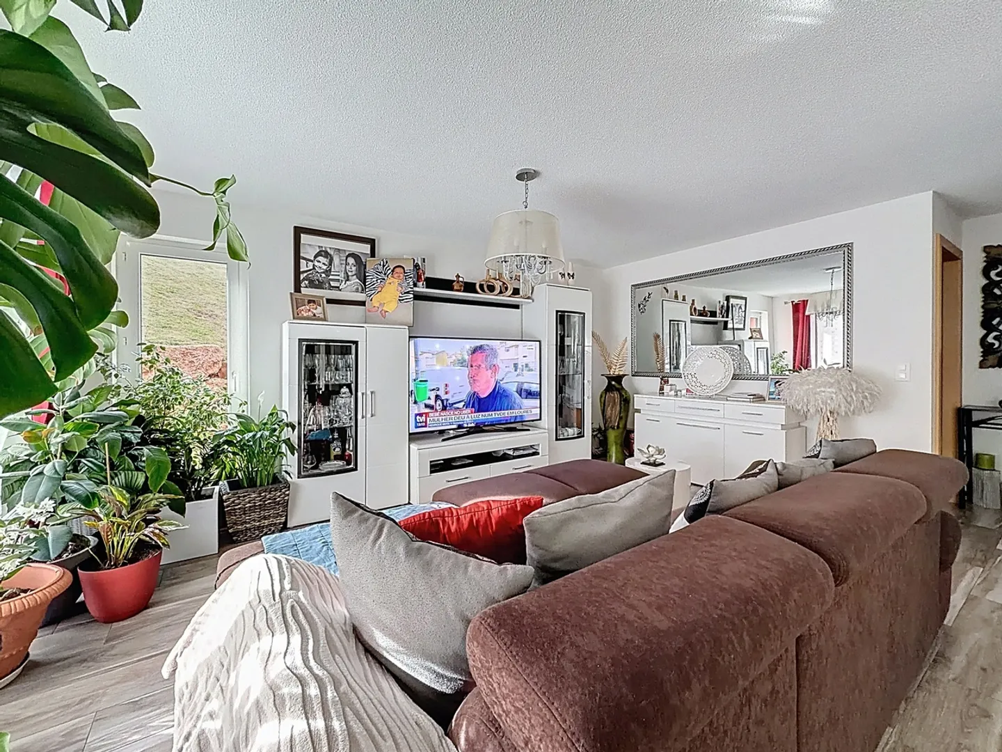 Appartement moderne avec terrasse et jardin au coeur d'Orsières - Photo 2 sur 13