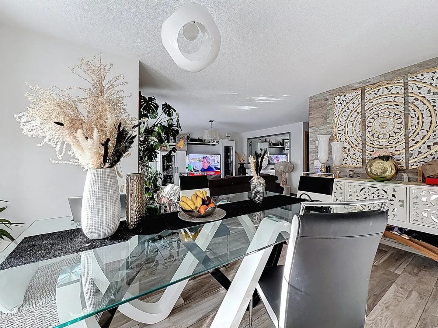 Appartement moderne avec terrasse et jardin au coeur d'Orsières - Photo 3 sur 13