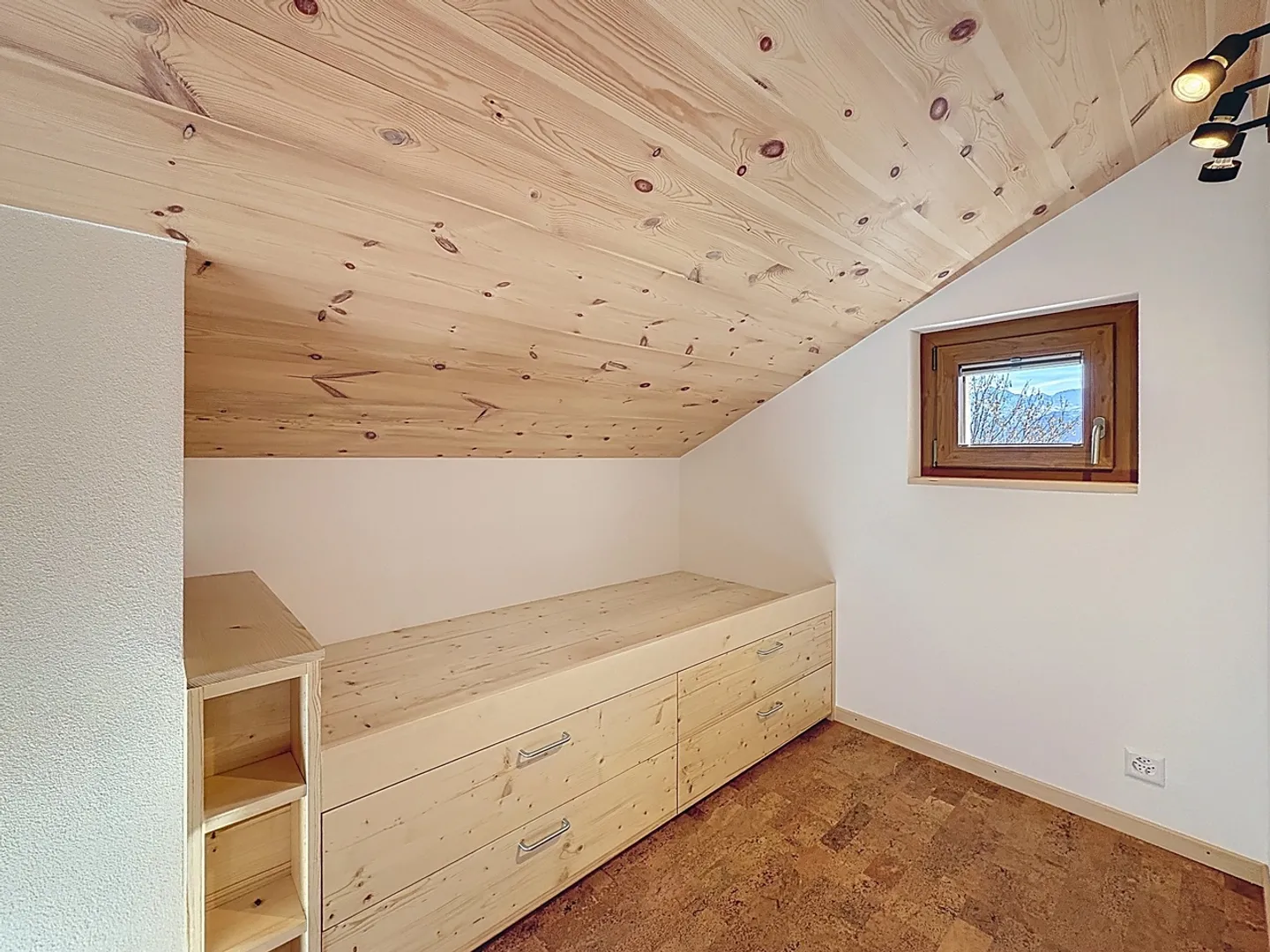 Unter den Dächern, Komfort und Licht! - Foto 6 von 13