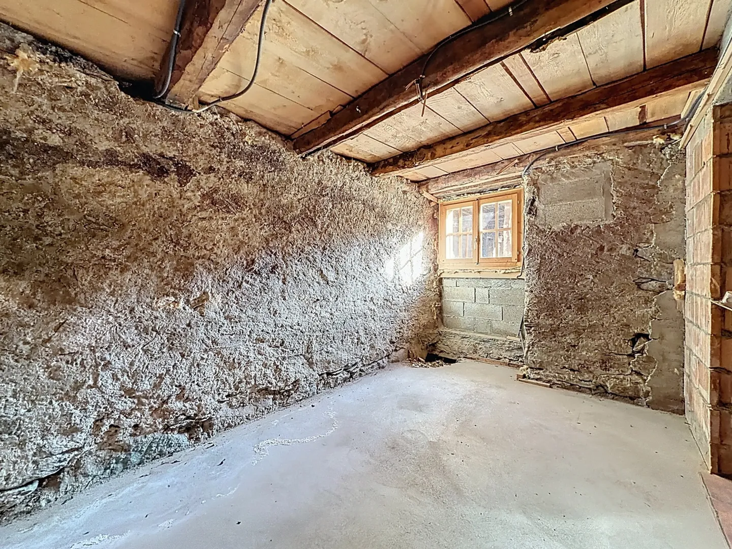 Chalet à rénover - L'âme d'une grange alpine à Sarreyer - Photo 13 sur 13