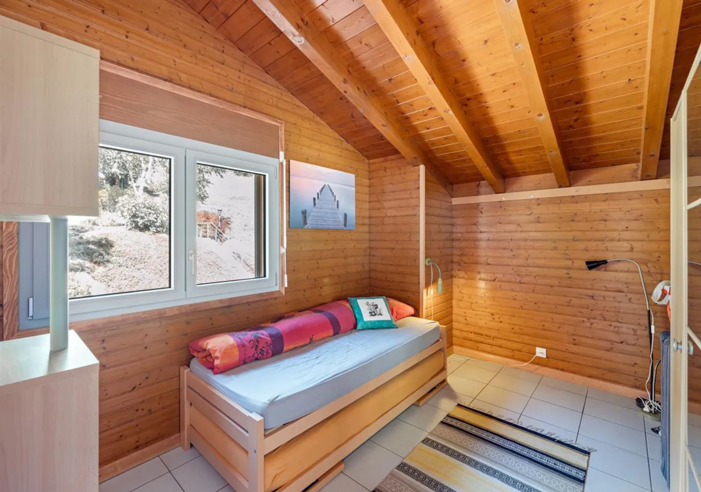 Maison rénovée à Vollèges avec vue dégagée et terrasse plein sud - Photo 8 sur 13