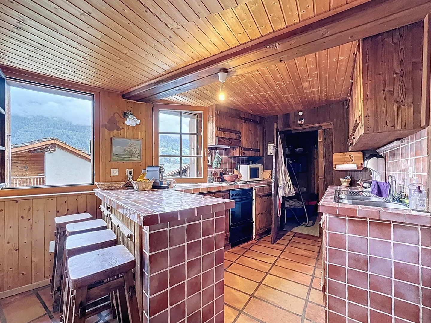 Chalet familial à Bruson - Garage, carnotzet et vues dégagées - Photo 7 sur 13