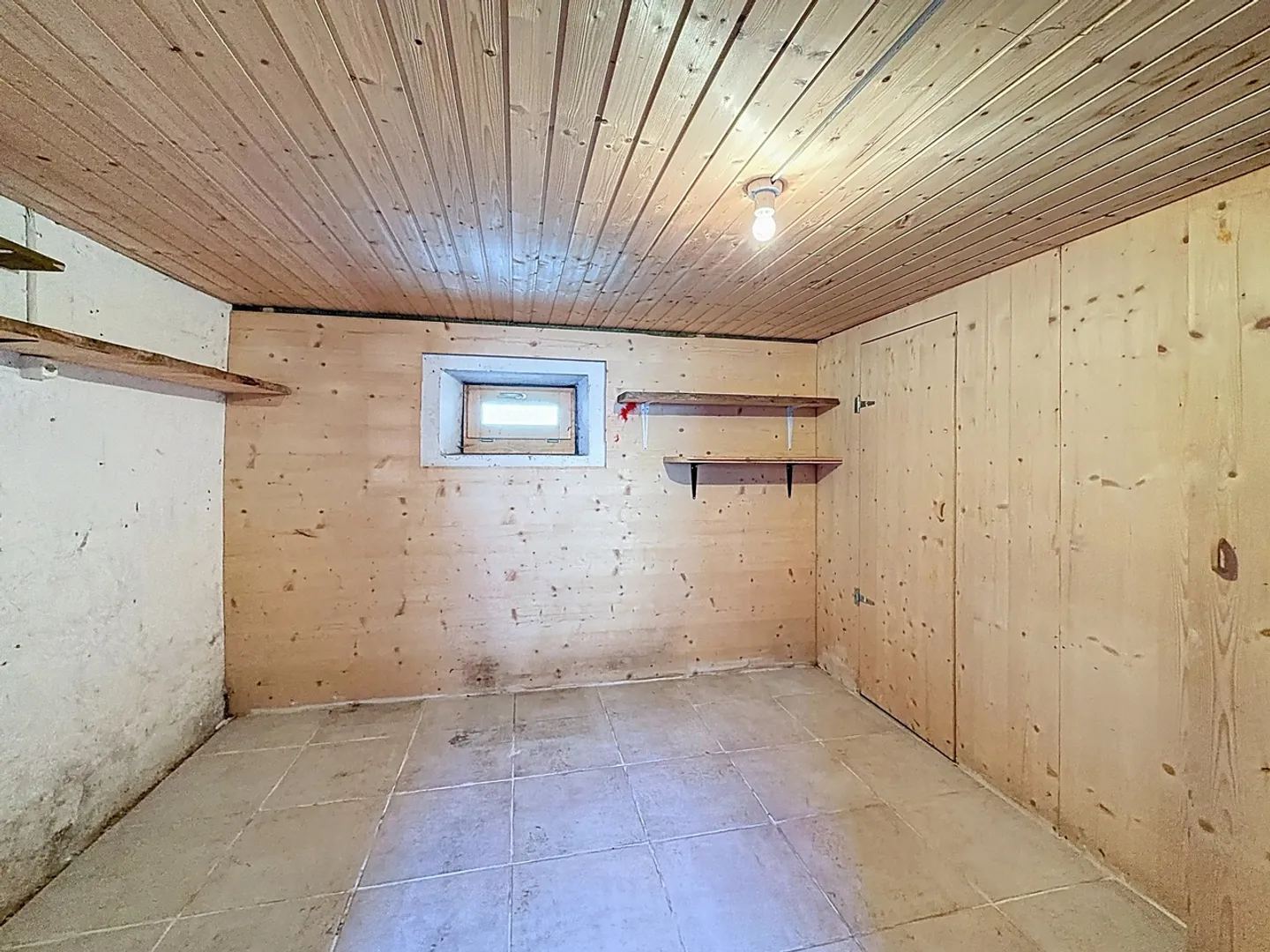 Some buy a house. Others buy a project - Photo 12 of 13