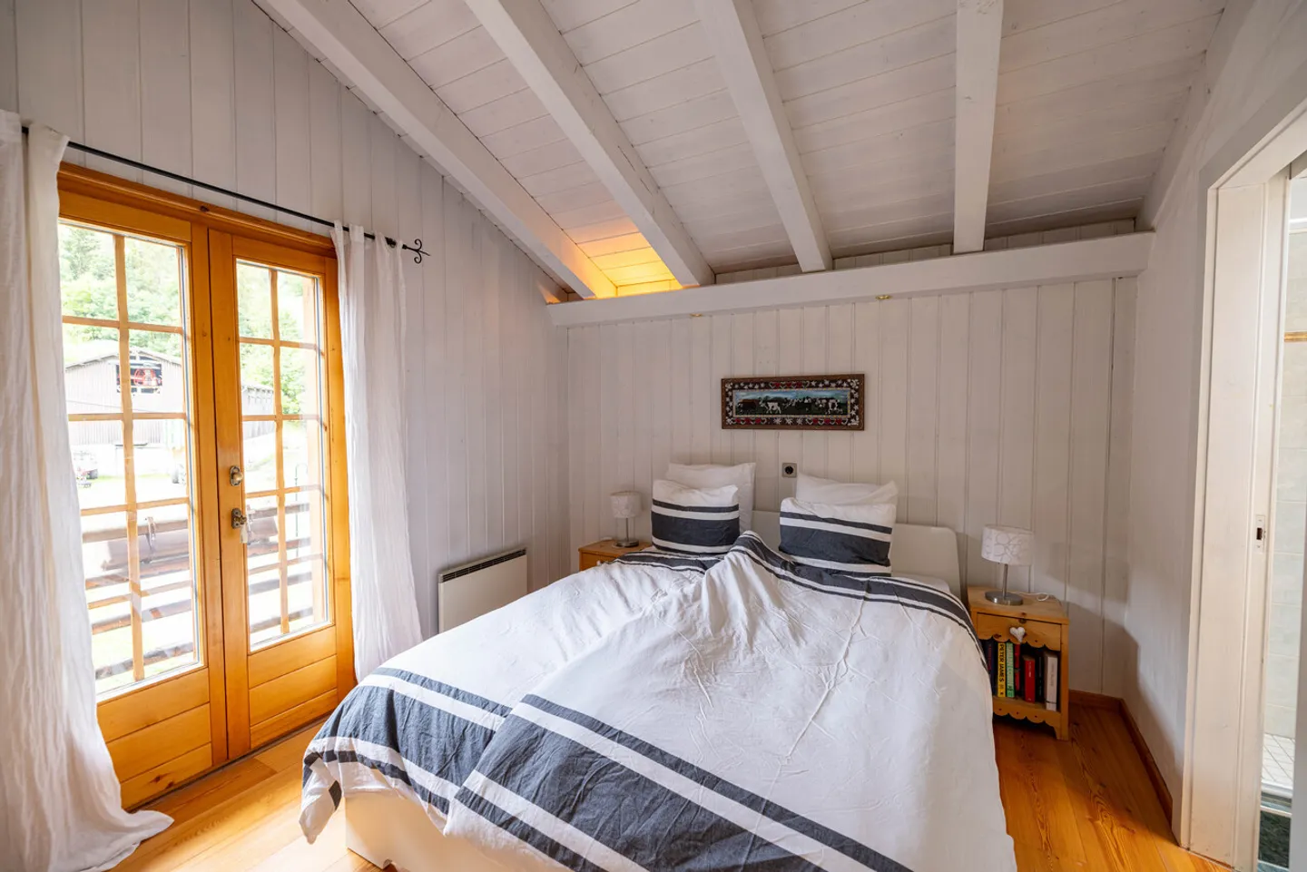 A winter season in a real alpine chalet, in the heart of Val de Bagnes - Photo 11 of 13