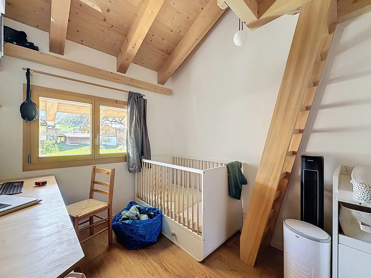 Exposed framework, solid parquet, full south bay windows - Photo 8 of 13