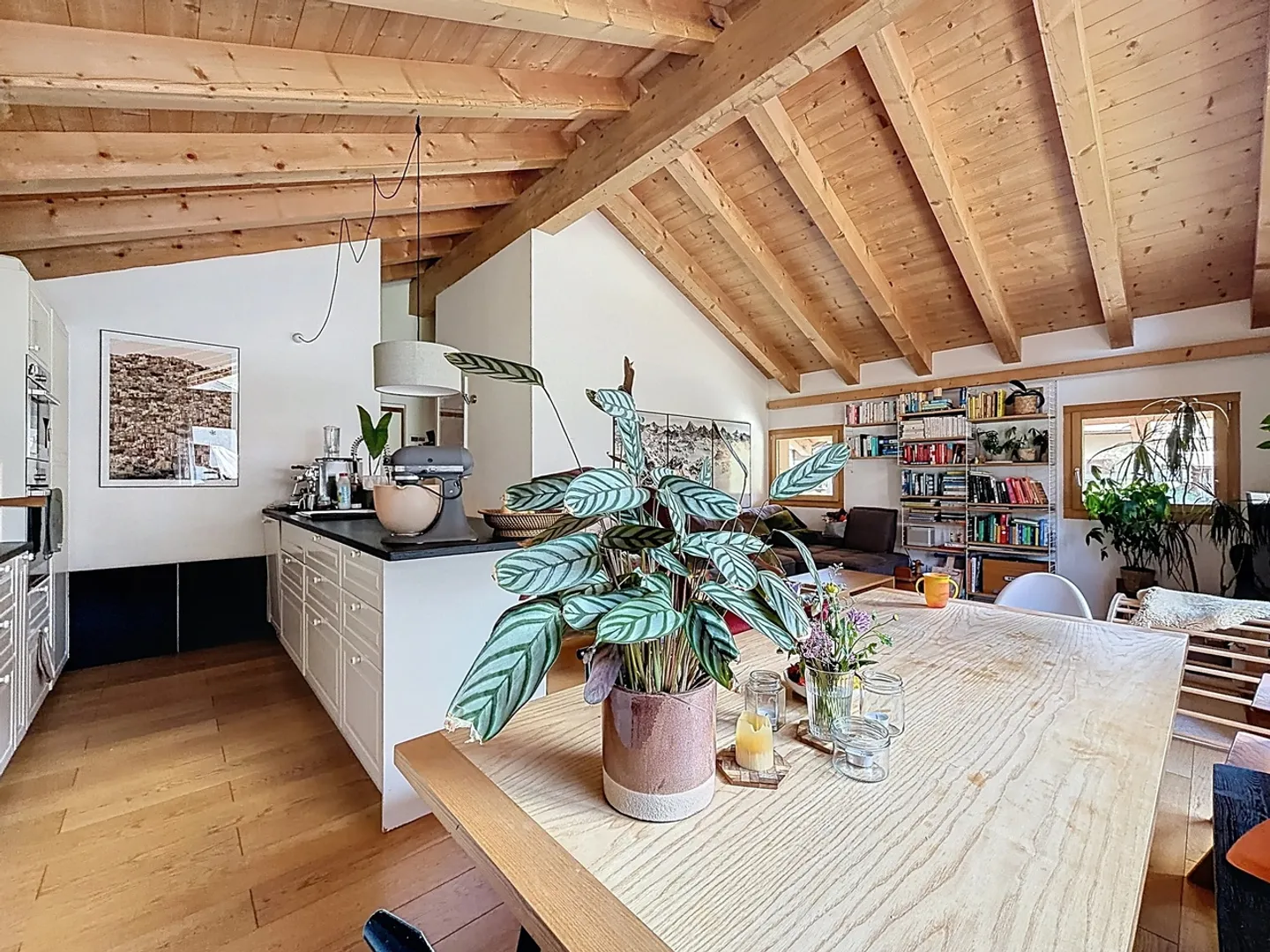 Exposed framework, solid parquet, full south bay windows - Photo 5 of 13