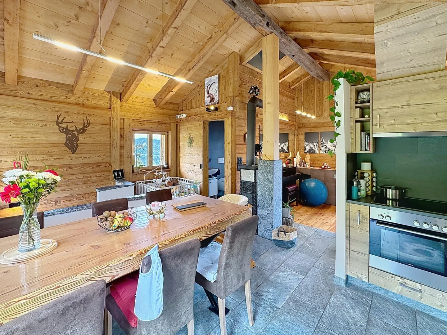 Chalet mit 3,5 Zimmern im Skigebiet Bruson - leben im Herzen der Berge - Foto 6 von 13