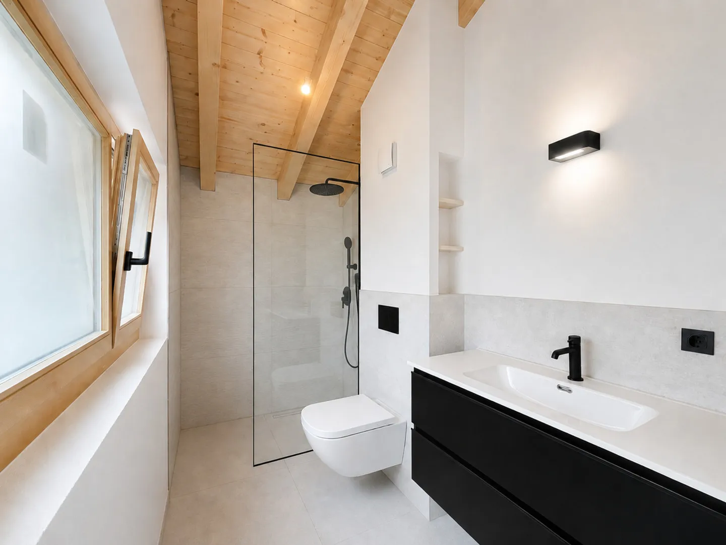 A bright, modern, alpine apartment - Photo 6 of 8