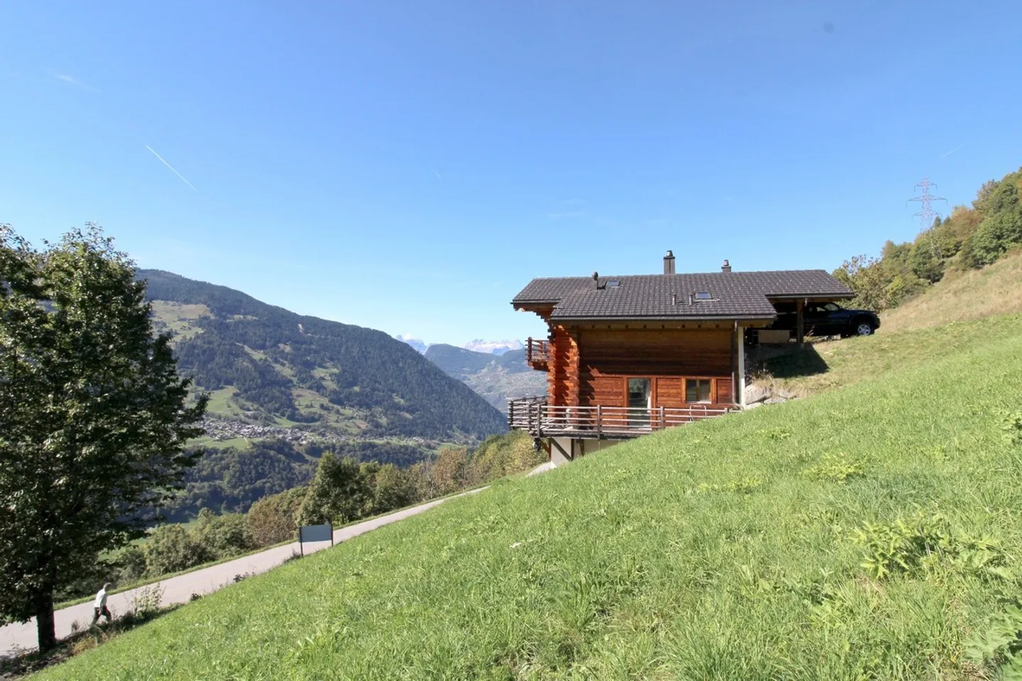 Terrain à bâtir de 459 m² à Sarreyer, vue plongeante sur la vallée - Photo 1 of 9