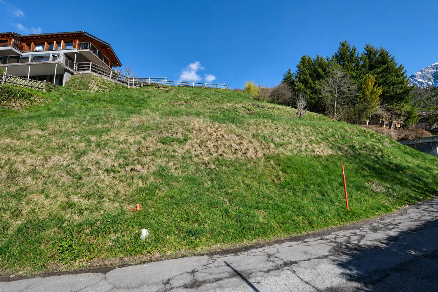 Building plot of 746 m² in Vollèges - Stunning view of Entremont - Photo 4 of 13