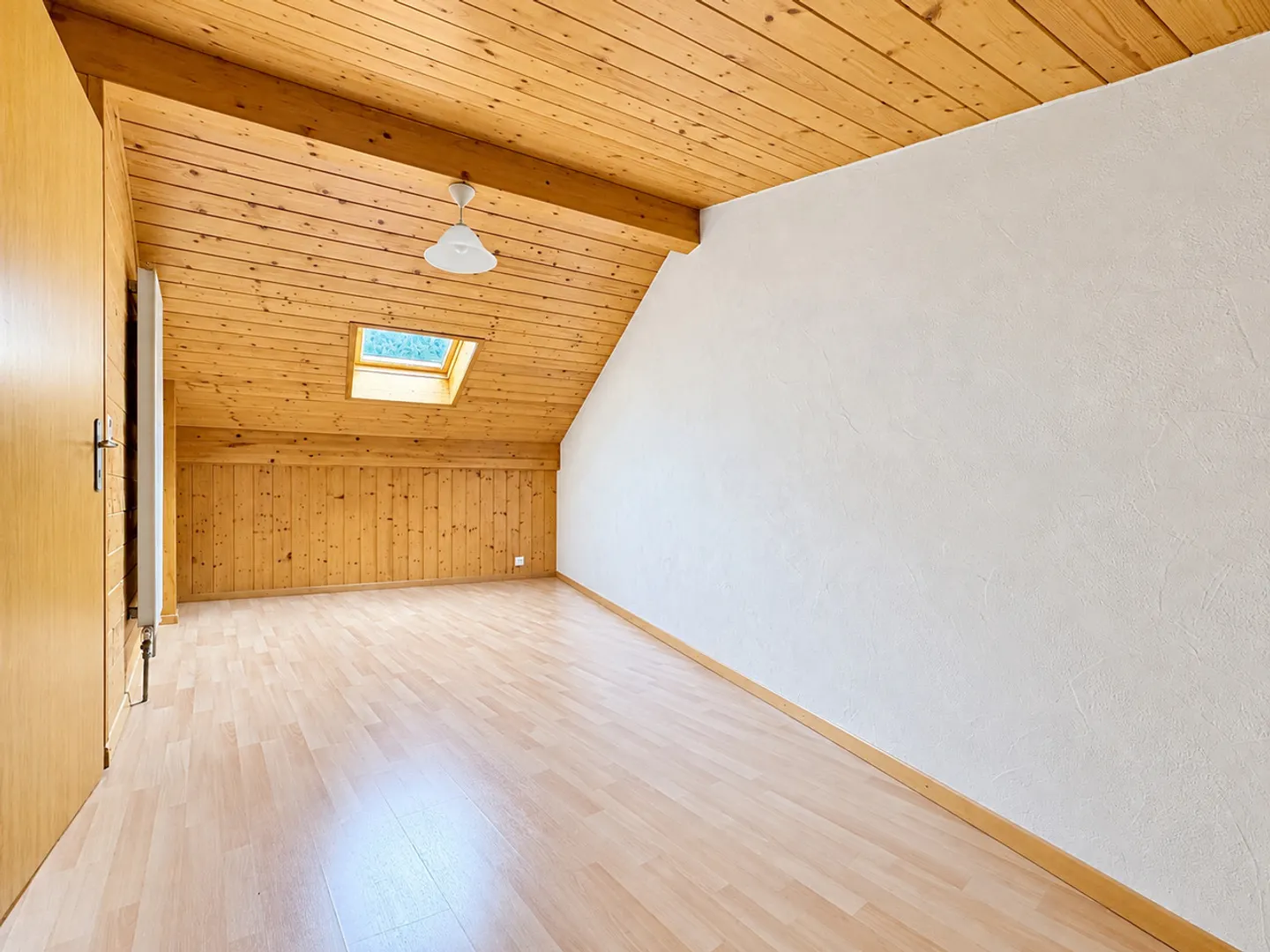 Duplex familiare a Riddes - spazio, calma e negozi a piedi - Foto 10 di 13