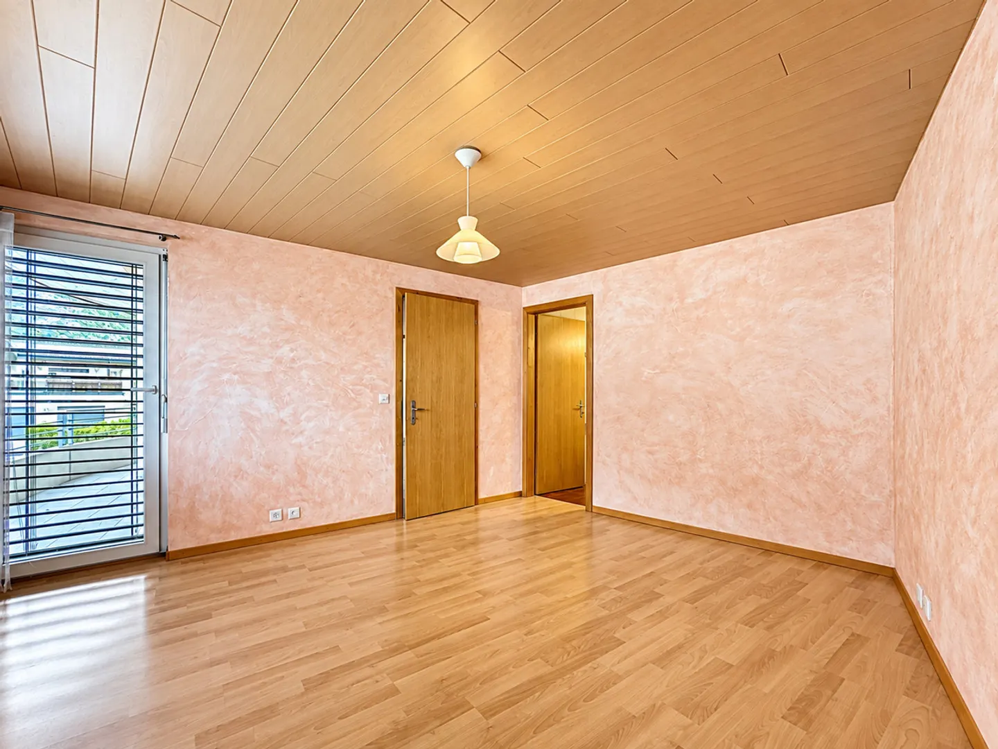 Duplex familiare a Riddes - spazio, calma e negozi a piedi - Foto 6 di 13