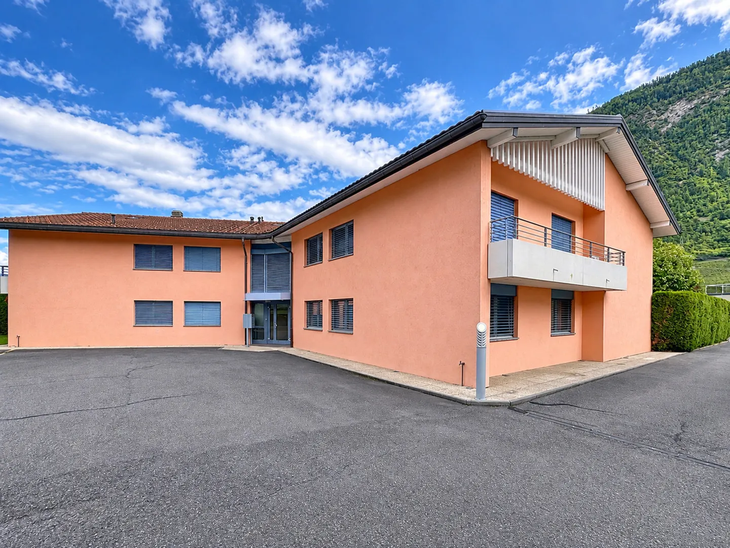 Duplex familiare a Riddes - spazio, calma e negozi a piedi - Foto 3 di 13