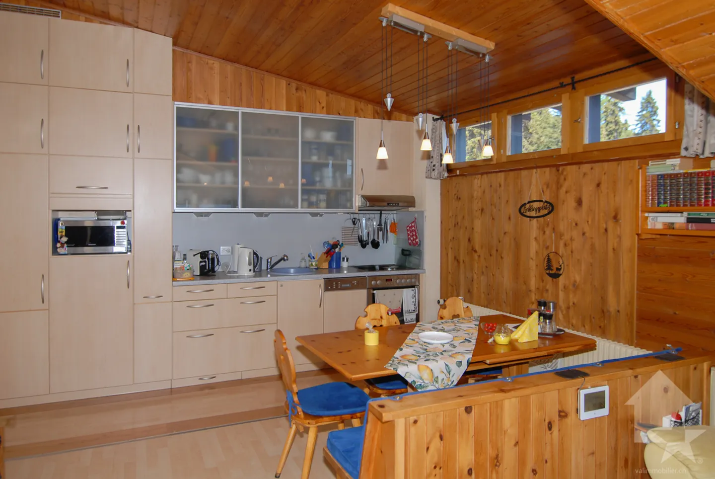 Apartment at the foot of the slopes of the 4 Valleys with panoramic view - Photo 3 of 13