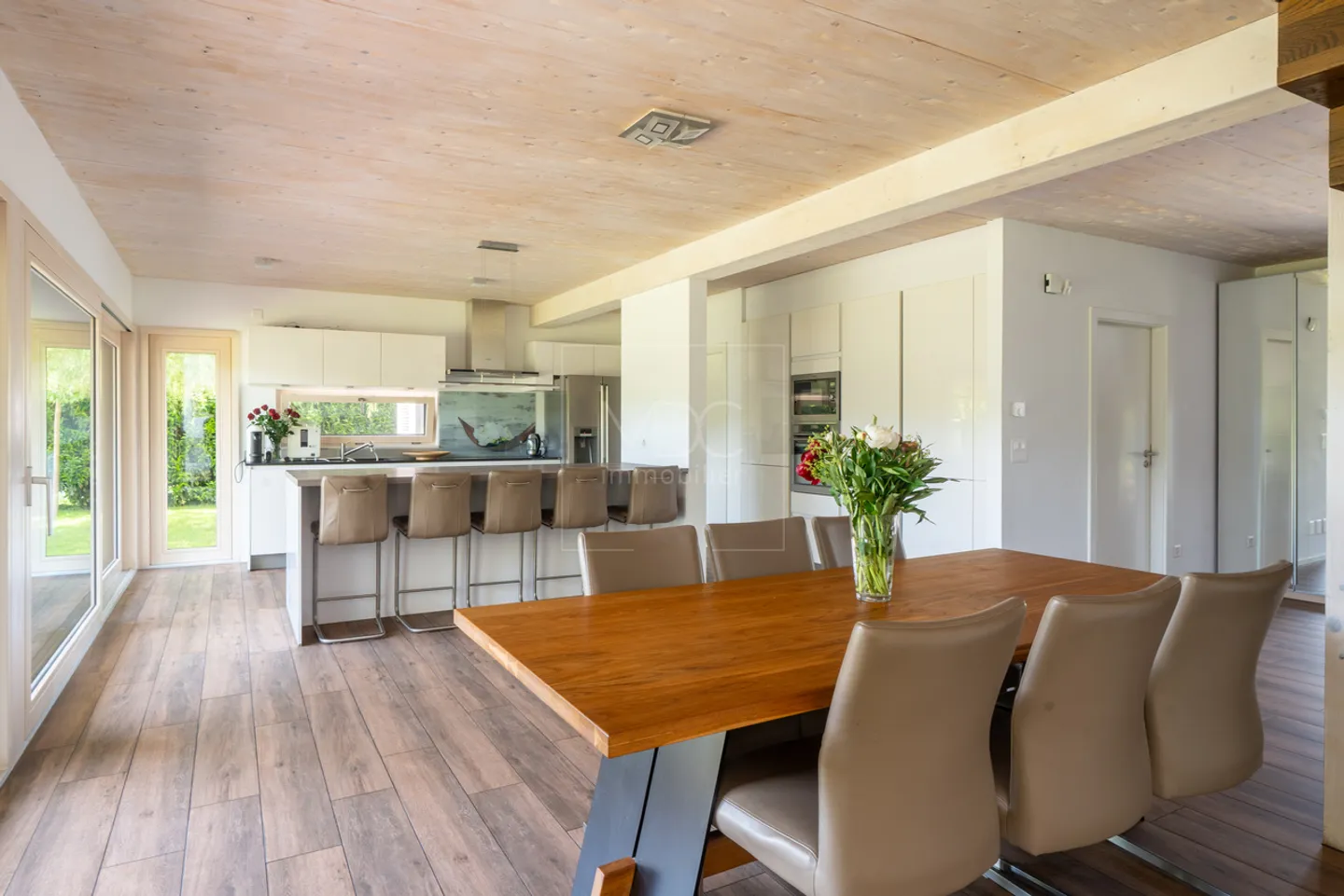 Beautiful contemporary villa 3 minutes walk from Lake Murten in Faoug - Photo 7 of 13