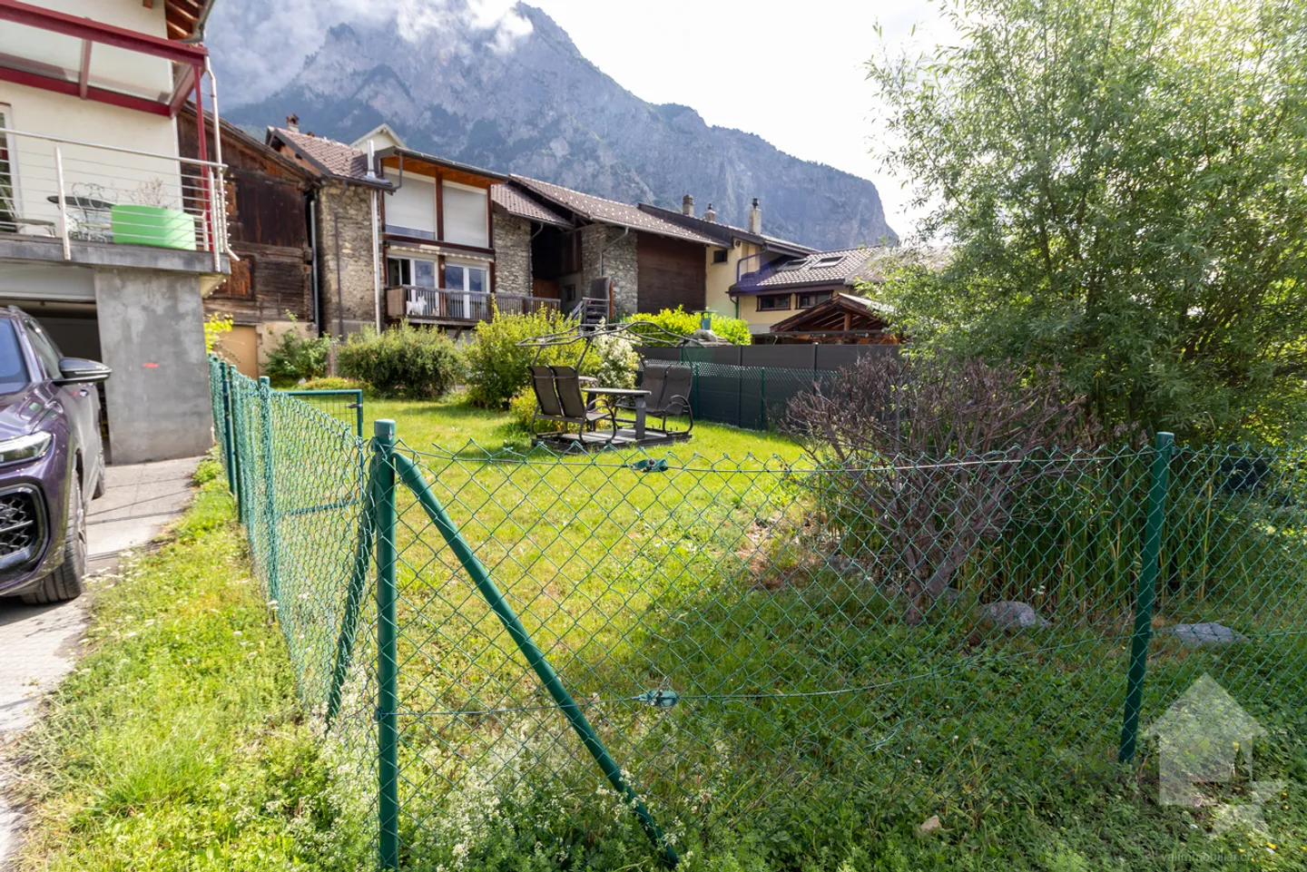 Beautiful detached house with lawn and garage - Photo 4 of 13