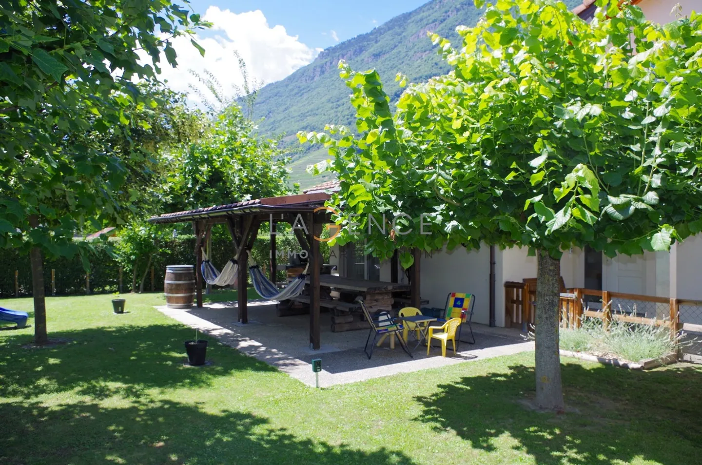 LARGE INDIVIDUAL VILLA OF 6.5 ROOMS - FULLY - Photo 10 of 13