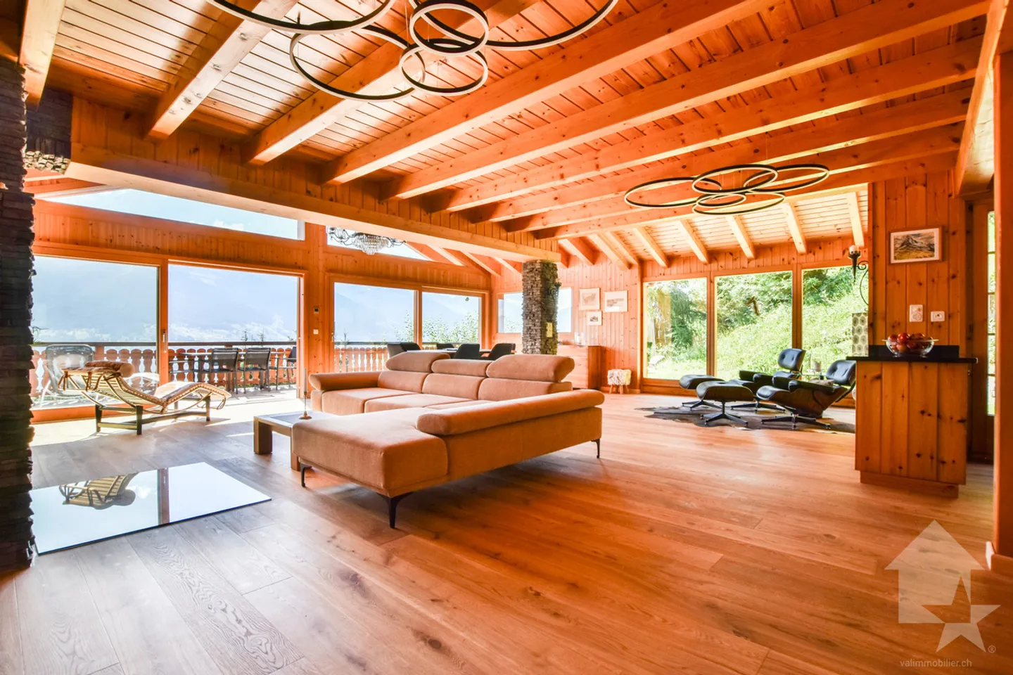Magnificent chalet near the ski slopes - Photo 12 of 13