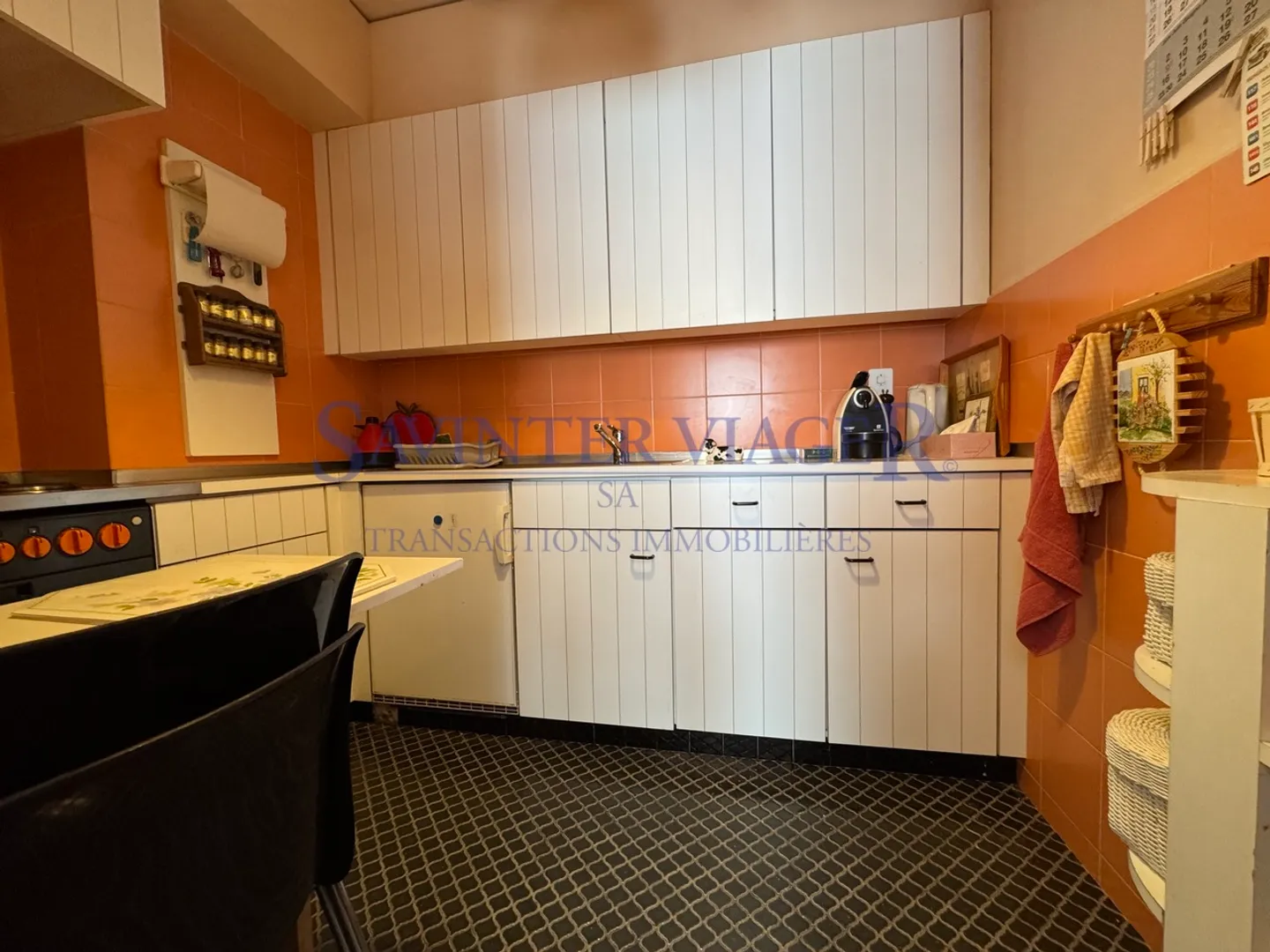 Bel appartement idéalement situé en viager occupé - Photo 8 sur 11